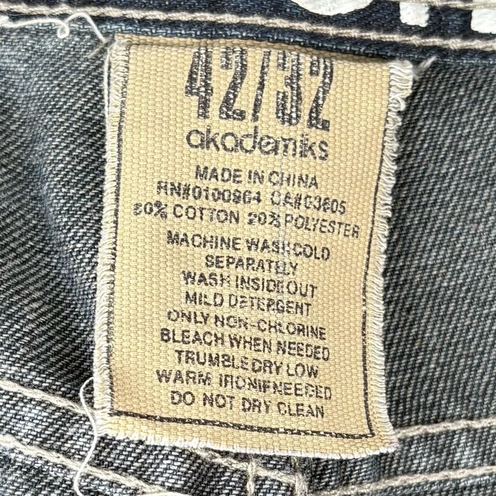 Akademiks Wide Leg Jeans size 42x32. - Picture 3 of 13